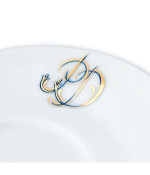 Cups and plates customised with monograms, fig. 3 