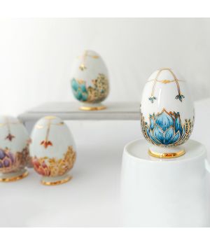  Easter Eggs in different colours, fig. 6 