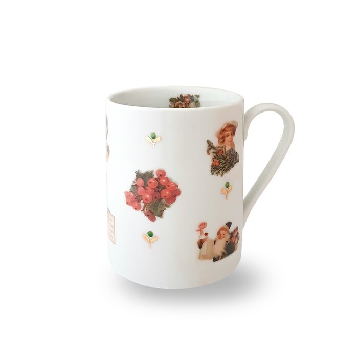  Mug "Small Joys of Spring", fig. 1 