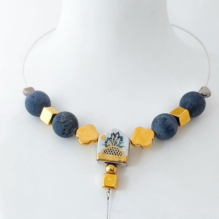  Porcelain Choker with Blue Coral and Lapis Lazuli "Le Corbusier", fig. 2 