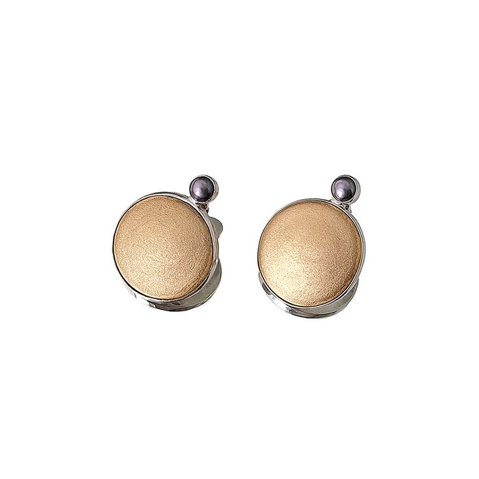  Large Disc Earrings with Black Pearls "The Journey in the Mirror", fig. 1 