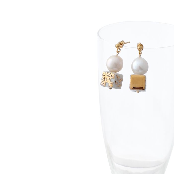  Earrings with "Tic Tac Toe" Cubes and Pearls “The Journey in the Mirror”, fig. 2 