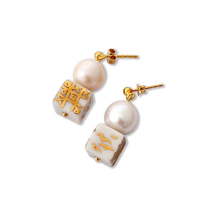  Earrings with "Tic Tac Toe" Cubes and Pearls “The Journey in the Mirror”, fig. 1 