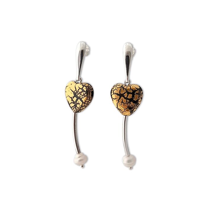  Heart Earrings with Rods and Pearls "The Journey in the Mirror", fig. 1 